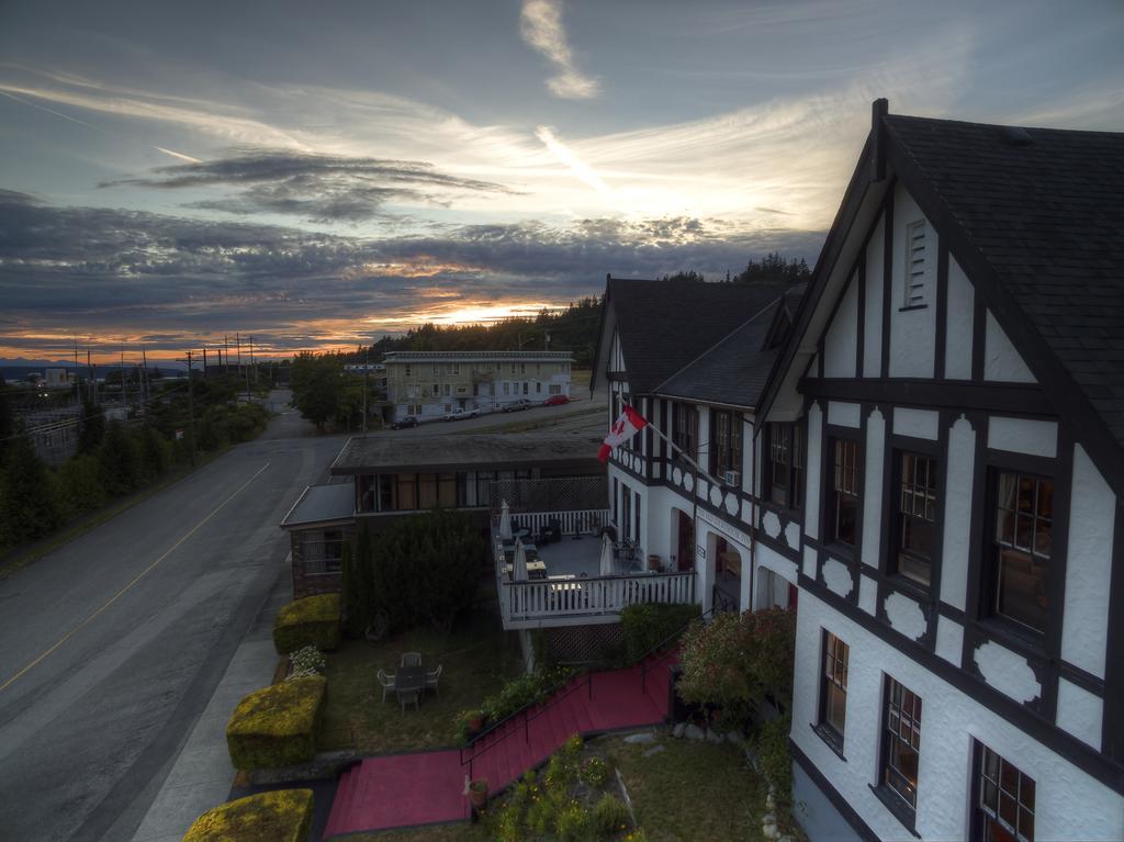 The Old Courthouse Inn Powell River Eksteriør bilde