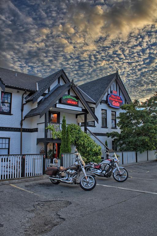 The Old Courthouse Inn Powell River Eksteriør bilde